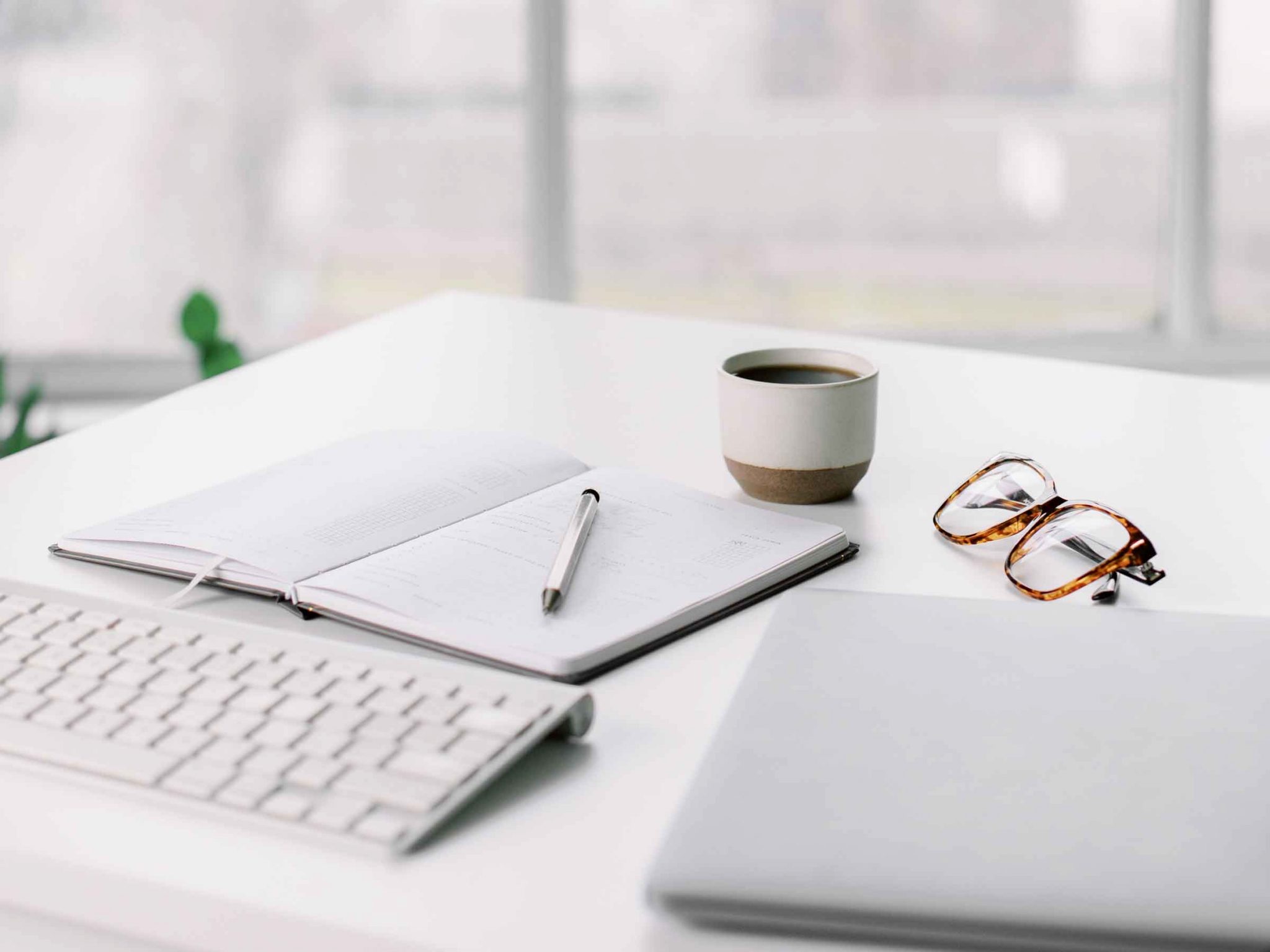 Resume Writing Services Sunshine - Web Find A Resume Writer 2048x1536 1